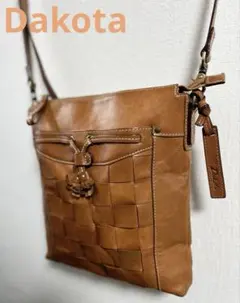 Dakota　ダコタ　ショルダーバッグ　編込み　ウーブンレザー 斜めがけ