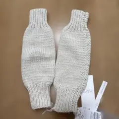 新品タグ付き ハンドメイド MAYDI 白 ウールニット 安く 買うファッション - 新品タグ付き ハンドメイド MAYDI 白 ウール