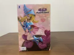 遊戯王 ブラック・マジシャン・ガール フィギュア