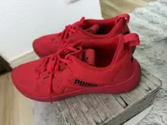 Puma レッド スニーカーのサムネイル