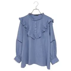 ライトブルー シャツ