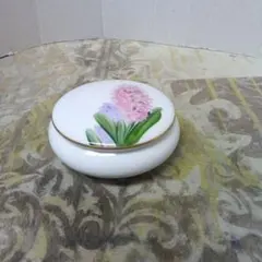 新品未使用 Herend バラの花装飾 陶磁器 - メルカリ