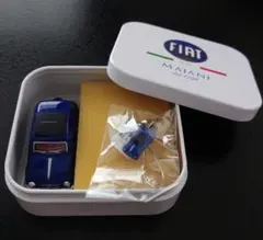 FIAT 500 ミニカー MAJANI 缶ケース付きのサムネイル