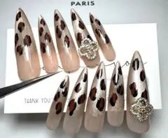 ヒョウ柄ビジュー付きネイルチップ10個セット　マグネットネイル