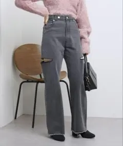 CHICOサイドスリットダメージデニムパンツ