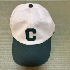 ベースボールキャップ 美品　Cロゴ ベージュ×グリーン