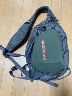 patagonia ステルスアトムスリングバッグ グレー
