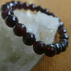 ☆M.miil.F様専用☆赤ワイン色！！☆天然石 AAA級 ガーネット カット