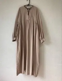Yoli Boat neck onepiece 24SS Beige - メルカリ