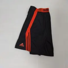 アディダス adidas メンズ ショートパンツ ブラック & オレンジのサムネイル