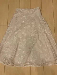 フリーサイズ　花柄刺繍レーススカート　膝丈