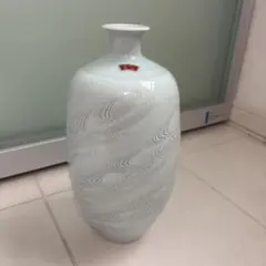 砥部焼　哲山作　花瓶　青磁