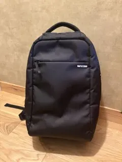 [美品] Incase ICON Lite Pack黒リュック・バックパックのサムネイル