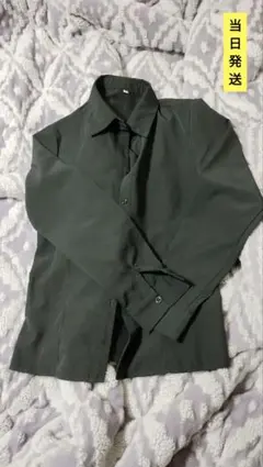 ダークグレー 長袖ボタンシャツ　涼感素材 涼やかでなめらかな肌触り