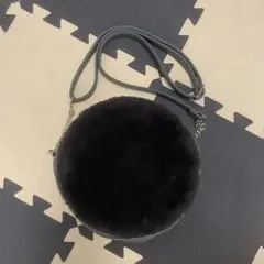 丸型 ファー ショルダーバッグ もこもこ ブラック グレー カーキのサムネイル