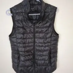 美品！ユニクロ　ウルトラライトダウンベスト