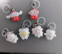 サンリオ めじるしアクセサリー ふわふわスノー いちご まとめ ガチャガチャ