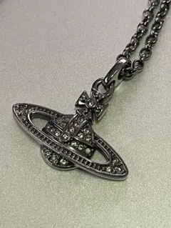 【土日限定価格】Vivienne Westwood オーブネックレスのサムネイル