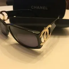 CHANEL サングラス ココマーク ブラック ゴールドのサムネイル