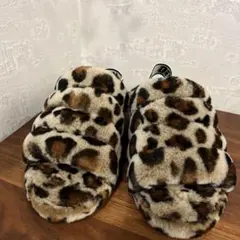 UGG ヒョウ柄 ファーサンダル