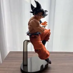 悟空 フィギュア 戦闘ポーズ