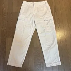 美品UNIQLOユニクロカーゴパンツオフホワイト　Sサイズ　463957