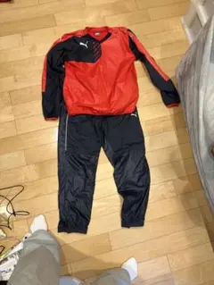 PUMA ピステ上下 赤/ネイビー