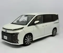 ヴォクシー　カラー　サンプル　ミニカー　ホワイト　070 Amazon | 新型 ヴォクシー ミニカー トヨタ プルバックカー カラー