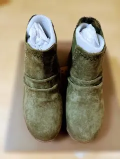 Item thumbnail for item 3354899d-ac7f-472b-9df9-3e2a81a87bab