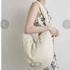 ヨガ　emmi yoga alo ルルレモン　バッグlululemon ムーン