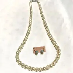 新品パール風　ネックレス　ピアス　セット　冠婚葬祭◎