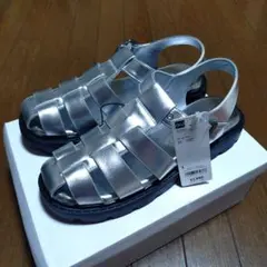 GU グルカサンダル シルバー Lのサムネイル
