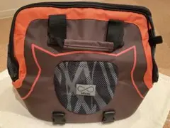 Item thumbnail for item cbfe4de3-9859-42f8-8247-595f304cd7ce