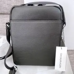 【新品】カルバンクライン レザー ショルダーバッグ【ラッピング済】