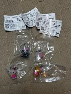 ハローキティ めじるしアクセサリー 4種セット