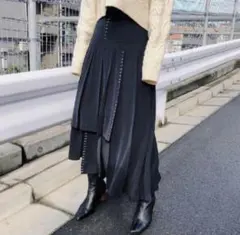 アメリヴィンテージ アシンメトリー プリーツ ロングスカート ブラックのサムネイル