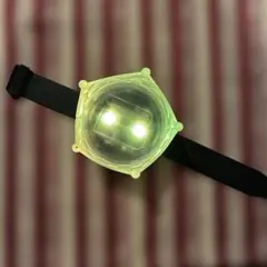 美品　YG公式 BIGBANG王冠腕時計型ペンライト 来場者特典G-DRAGON