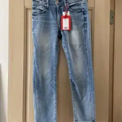 Item thumbnail for item 6aada3e8-d060-49ab-9f74-b6ff217ca855