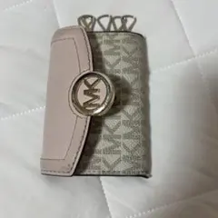 MICHAEL KORS キーケース MKロゴ ピンクのサムネイル