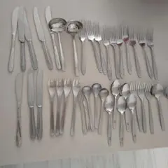 ステンレス製カトラリーセット　フォーク　ナイフ　スプーン