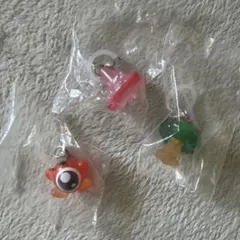 星のカービィ　めじるしアクセサリー　ガチャ　カプセルトイ