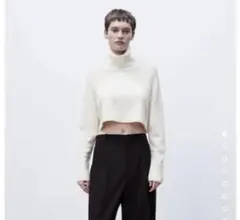 ZARA オフホワイト タートルネック クロップドニット