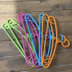 カラフルベビーハンガー8セット