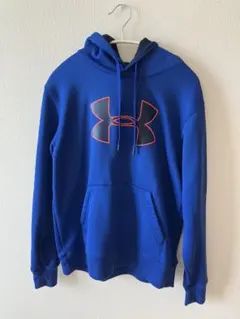 Under Armour 青 フード付きパーカー