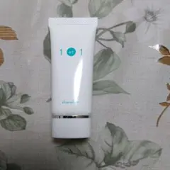 clearclear 1 et 1 (アンエアン) 美白ダブル美容液M - メルカリ