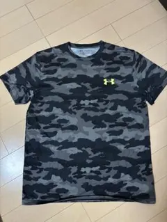 UNDER ARMOUR カモフラ Tシャツ LG