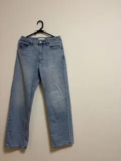 ライトブルー ストレートデニム