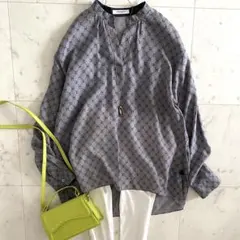 極美品 モラビト MORABITO ロゴ刺繍 シルキーコットンニット 白 38 極美品 モラビト MORABITO ロゴ刺繍 シルキーコットンニット 白 38