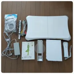 Wii本体、Wiiフィットプラス 、バランスWiiボードセット Nintendo