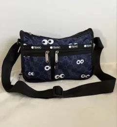 Item thumbnail for item d2c1e303-2a5a-4d29-bcc5-7a6e7e5ad332